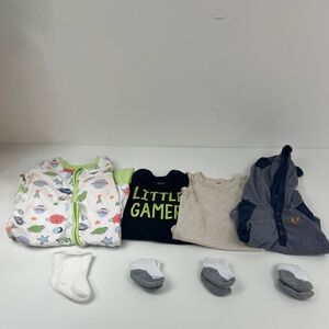 Baby boys lot of onesies size 6-12 months socks included space bears gamer